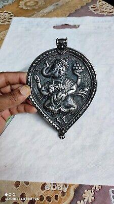 Vintage High Grade Old Silver Extra Large Lord Ganesha Pendant Handmade Necklace