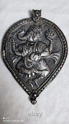 Vintage High Grade Old Silver Extra Large Lord Ganesha Pendant Handmade Necklace