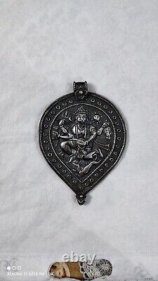 Collier fait main avec pendentif extra large Bhagav en argent ancien de haute qualité et style vintage