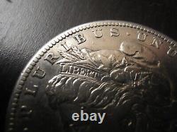 Pièce de monnaie Morgan des années 1903 en excellent état de conservation et de qualité supérieure, avec un éclat lustré et un buste propre - édition rare limitée à 1,241 million de pièces.