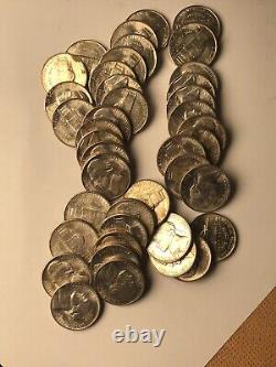 Rouleau de 1945 de nickels en argent Jefferson en excellente qualité non circulée. Voir les photos.